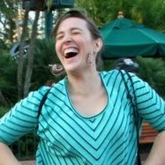 Meet your Posher, Jessica - Picture 1 of 1